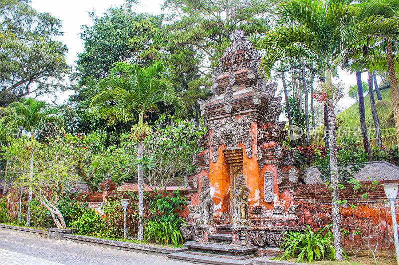 印度尼西亚巴厘岛的Tirta Empul temple。